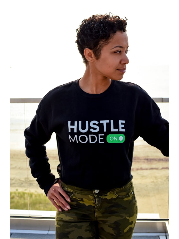 Hustle Mode On Crop Sweatshirt - Black